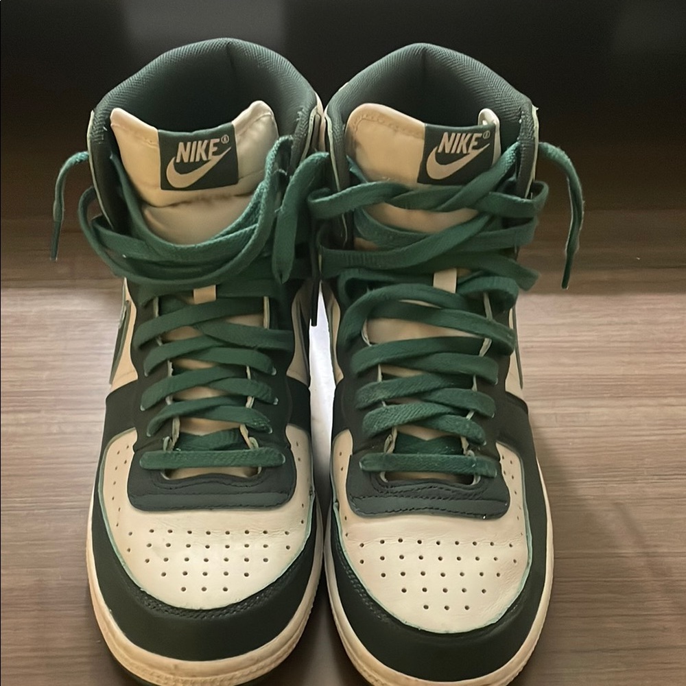 Nike High-Top Sneakers in Dark Green and White